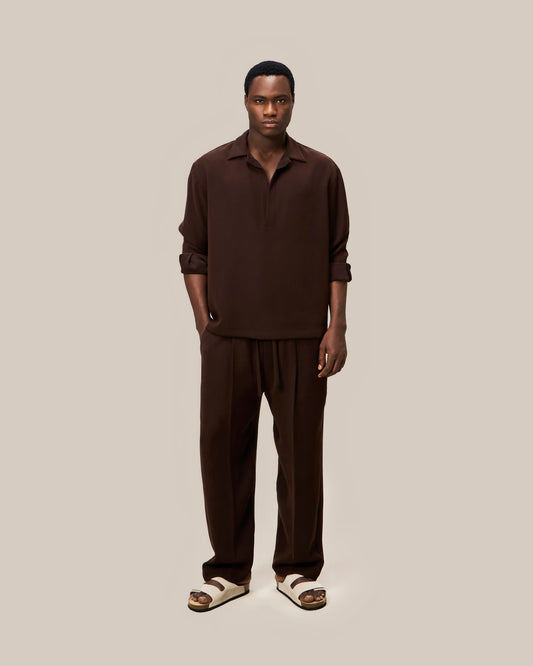RELAXED POLO SHIRT & COMFORT FIT PANTS