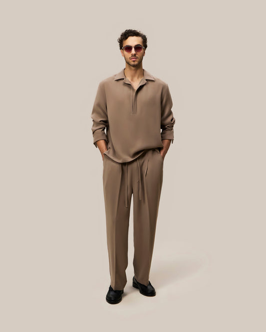 RELAXED POLO SHIRT & COMFORT FIT PANTS